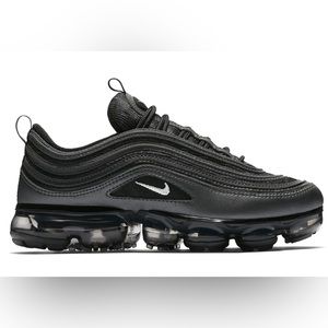Nike Air VaporMax 97
Black Reflect (W).       Size:  us-6